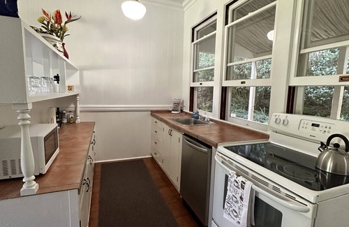 Keaau House | Historic Guest Cottage A/C Pool 2BR/2BA