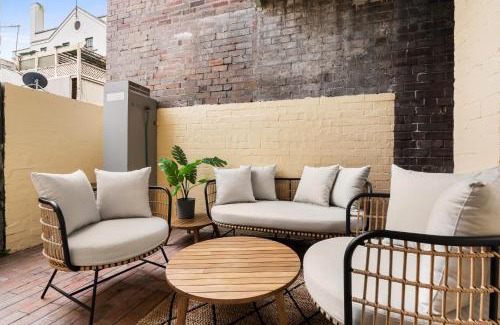 Millers Point Apartment | Historic Harbourside Townhouse