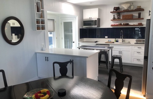 Lanikai House | Historic Hawaiian cottage in Lanikai fully furnished and completely remodeled