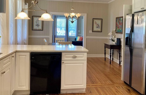 Richmond Hill House | Historic Henry Ford built charming 3-bedroom house in center of Richmnd Hill.