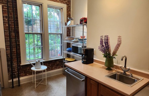 Parkside House | Historic home at a quiet location in the center w amazing back yard