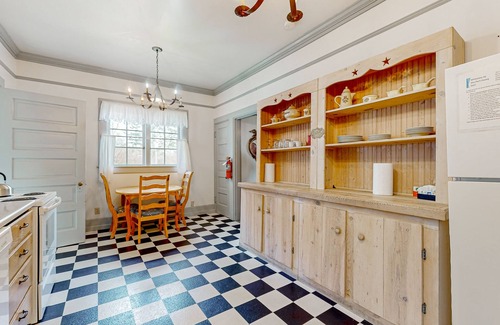 Coupeville House | Historic home overlooking Admiralty Bay, next to Fort Casey State Park