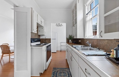 New Iberia House | Historic Home w/a Fresh Look - Downtown