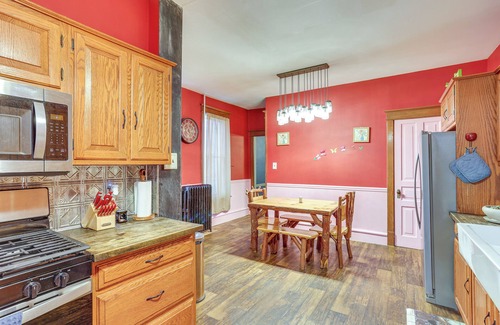 Reading Cottage | Historic Home w/Yard in the Heart of Reading!