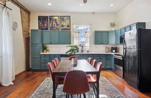 Saint Thomas Development House | Historic Irish Channel Home, Blocks to Magazine St. and St. Charles Ave.