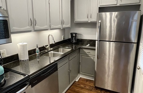 Historic District - North Cottage | Historic King Bed Cottage, Pvt Parking, Pvt Patio, Flexible Cancellations