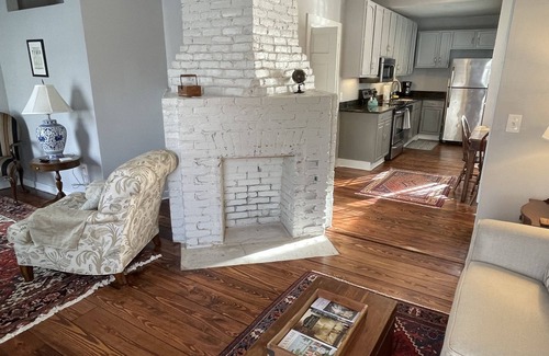 Historic District - North Cottage | Historic King Bed Cottage, Pvt Parking, Pvt Patio, Flexible Cancellations
