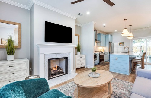 Johns Island House | Historic Location: Townhome in Johns Island!