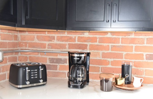 Tipp City Apartment | Historic Loft Apartment 1-Bed, 1 and 1/2 bath with WiFi, AC in lovely Tipp City