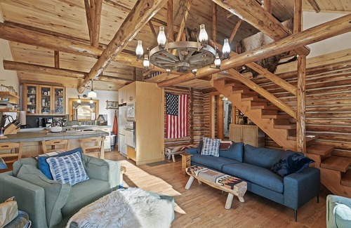 Durango - Purgatory House | Historic Log Cabin, Incredible Lake Views, Pet Friendly!