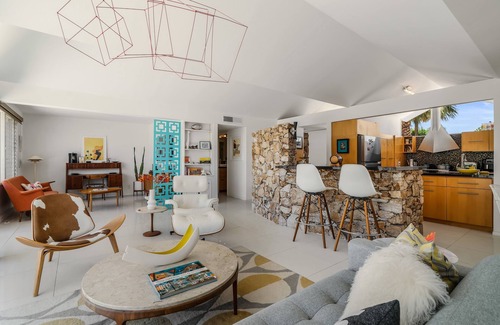 Old Las Palmas Condo | Historic Merito Manor 2 Bedrooms and 2 Bathrooms