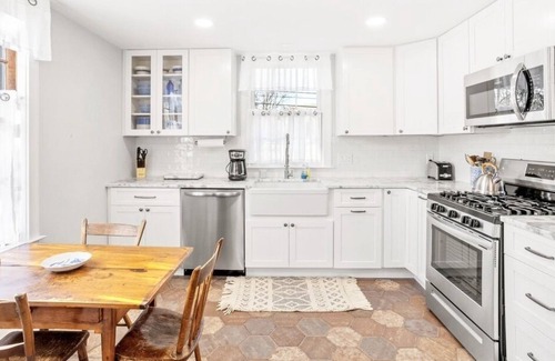 Baptistown Other | Historic & Modern Farmhouse Retreat by Frenchtown!