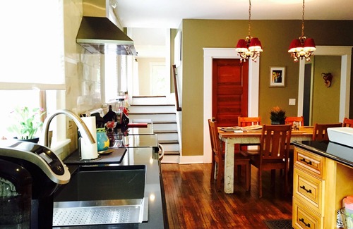 Historic Montford House | Historic Montford house - Walk to downtown Sleeps 8