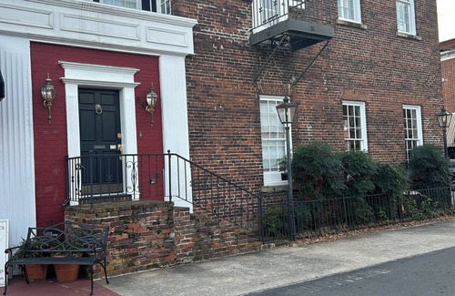 York House | Historic Moorehouse Downtown