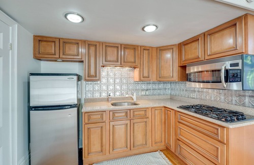 New Albany Apartment | Historic New Albany Apartment ~ 6 Mi to Louisville
