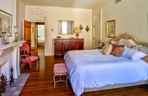 Old Northside House | Historic Northside Mansion, 14 Guests, Downtown Indy
