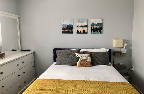 Arvada Plaza Area House | Historic Olde Town Extended Stay