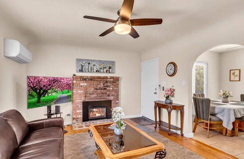 Folsom Cottage | Historic Oldtown Folsom! Charming, updated cottage near Sutter Street