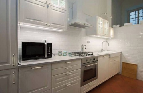 San Niccolo House | Historic Palazzo, Central Location, 3 bedrooms