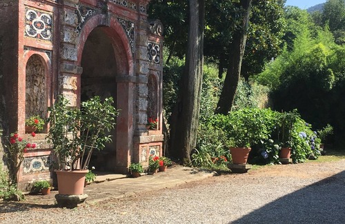 Vorno Villa | Historic panoramic villa near Lucca for 12 people