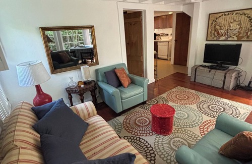 Fire Island Cottage | Historic quaint beach cozy 4-bedroom cottage in beautiful Cherry Grove