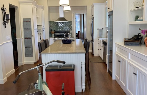 Windsor House | Historic Queen Anne Victorian in the Heart of Windsor