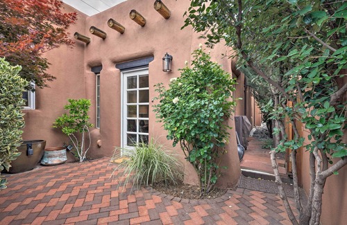 Downtown Santa Fe Apartment | Historic Railyard Bungalow - Walkable Location!