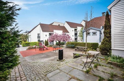 Engen House | Historic retreat in the middle of town