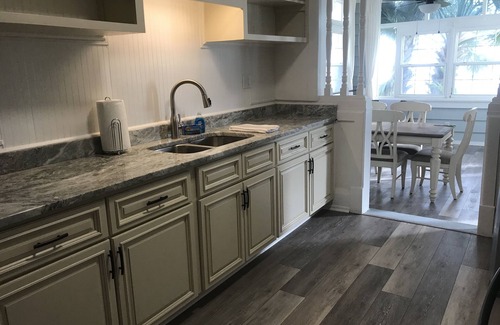 Sunny Point House | Historic Riverfront Mansion - 11 Bedroom 10Bath - The Ballard Estate
