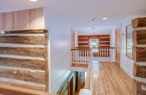 Chattanooga House | Historic riverfront log cabin with washer/dryer, firepit, central AC