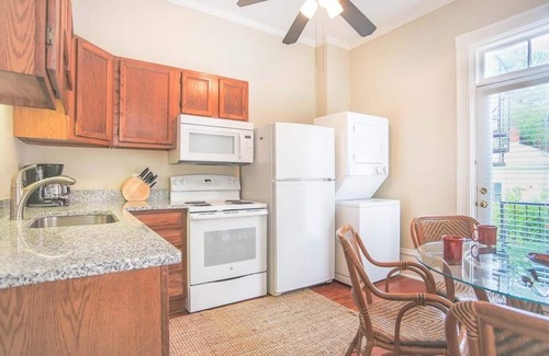 Savannah Victorian District House | Historic Row Home Across from Forsyth Park w/King by Lucky Savannah