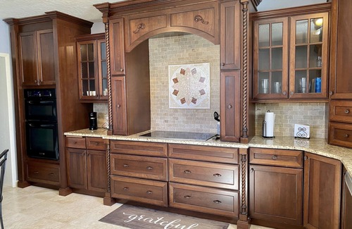Historic District Apartment | Historic Second Floor 2 Bedroom Apartment Kemp Estate