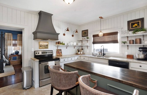 River District House | Historic Spanish Revival Home- 10 min from the beach!