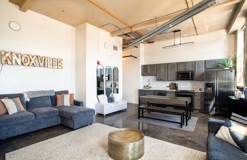 Old City Apartment | Historic Sterchi Loft on Gay St
