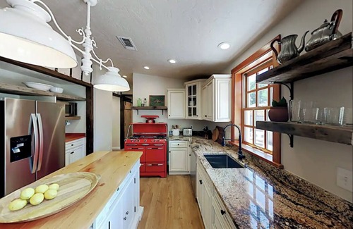 Templeton House | Historic Templeton Hayloft Barn