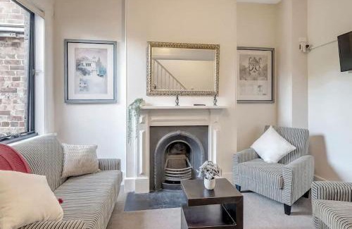 Darlinghurst House | Historic Terrace from 1877 Kings Cross
