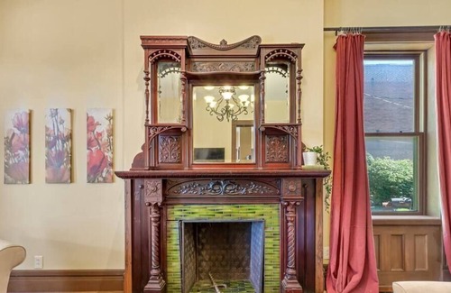 Lafayette Square House | Historic Victorian | Lafayette Square | 3 Bedroom
