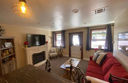 Sonora Apartment | Historic Washington St Balcony