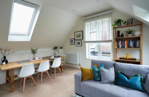 Tring House | Historic Wing in Tring: Cozy and Scenic