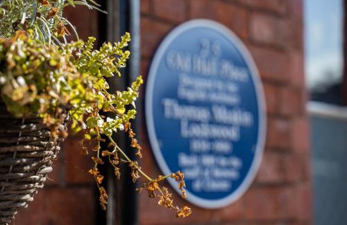 Chester House | Historical 2 bed cottage - Chester centre - For 4