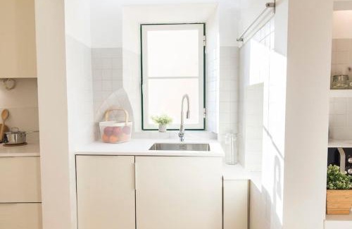 Santos Apartment | Historical Apartment Santos III