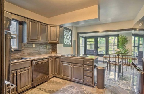 Central Gardens House | Historical Cozy Cottage