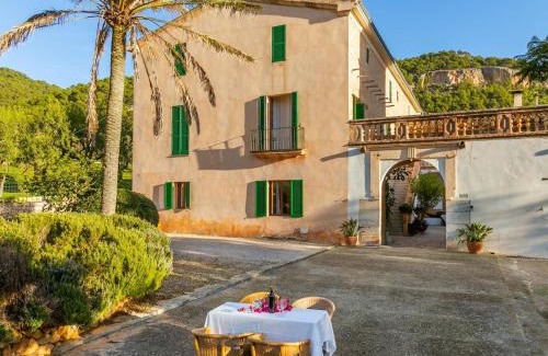 Andraitx House | Historical House in Mallorca Up To 8 Guests
