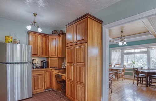 Oakes House | Historical Noonan House