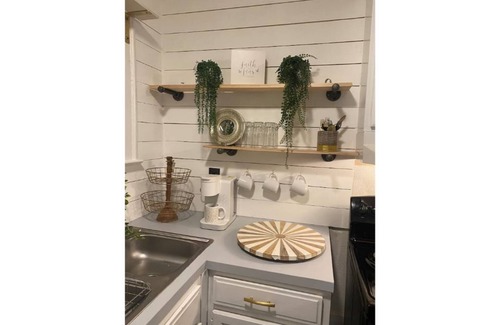 Jefferson Park Apartment | Historical Southern House2MasterBedrooms/CabinLoft