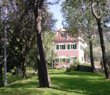 Cinque Terre Apartment | Historical Villa 'The Birdhouse' with Garden and Views