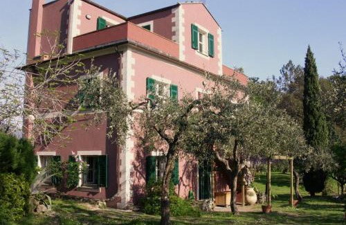 Cinque Terre Apartment | Historical Villa 'The Birdhouse' with Garden and Views