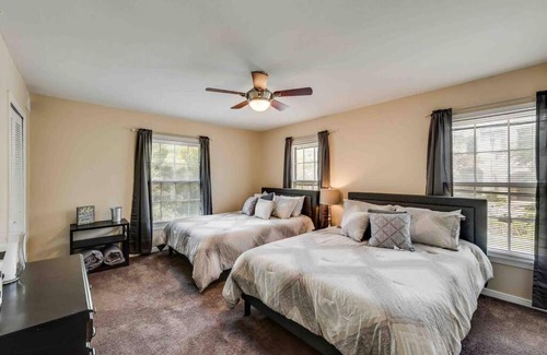 Lakewood House | HistoricTownhome+Close2White Rock Lake+3Queen Beds
