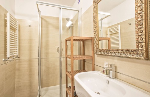 Rione XI Sant'Angelo House | History Suite