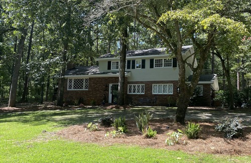 Aiken House | Hitchcock Woods, Min to Downtown, Horse Events, Golf, USC Aiken, Dogs OK